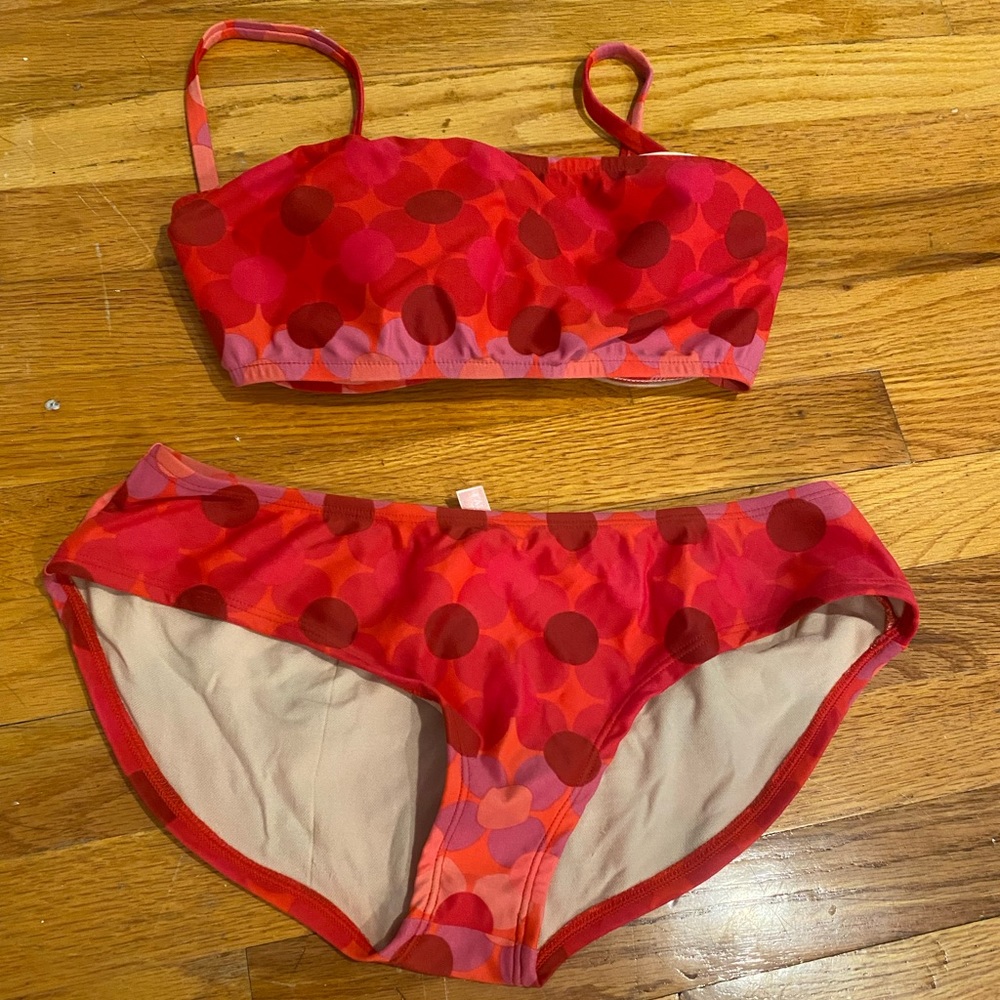 Victoria Secret 34D bikini w red pink and purple circles
